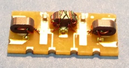 4-way splitter, MiniRF model MRFSP0012 covers the common CATV bandwidth of 5 to 1002MHz and replaces three, 2-way splitters
